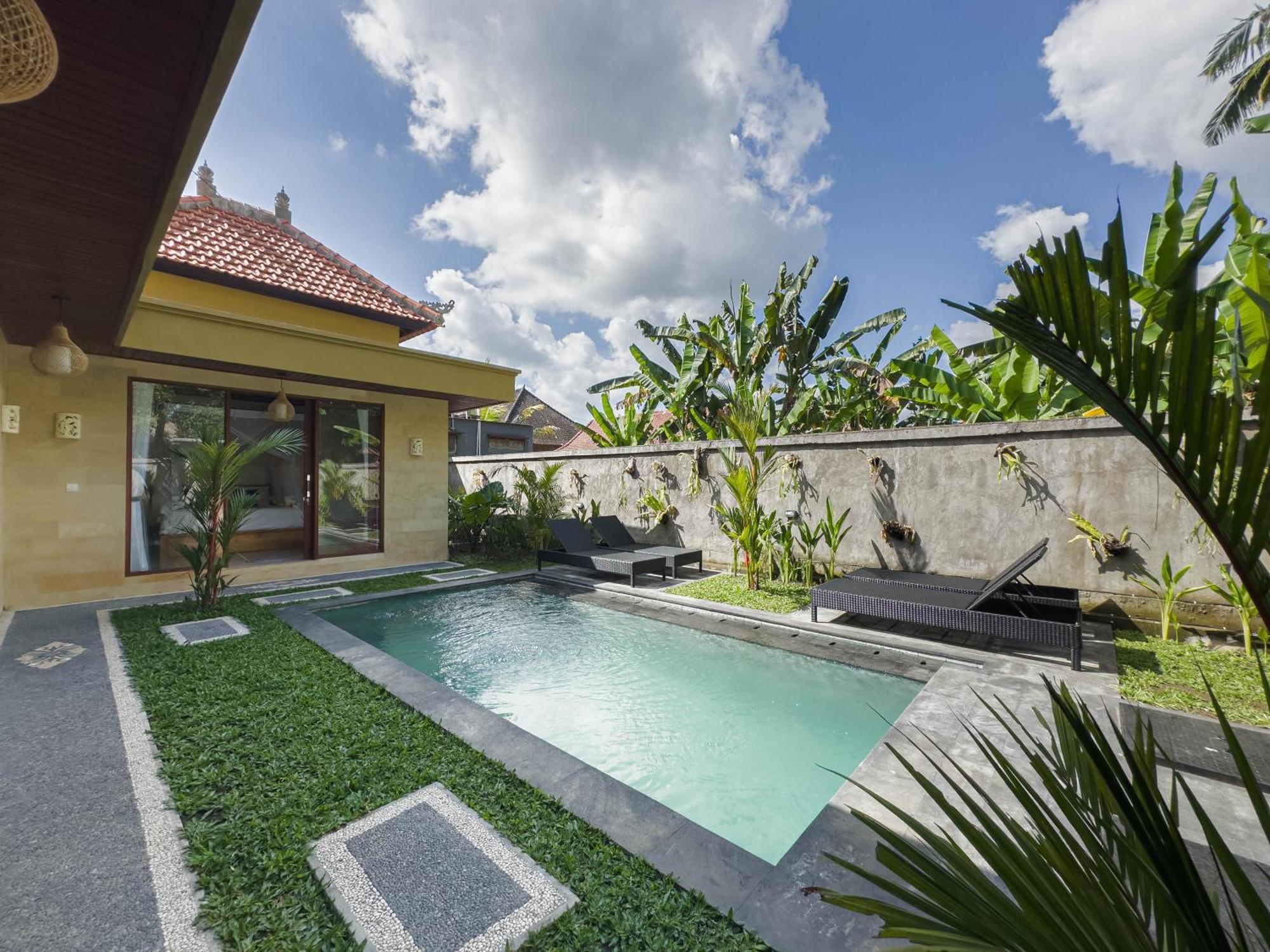 Tutik Private House By Supala