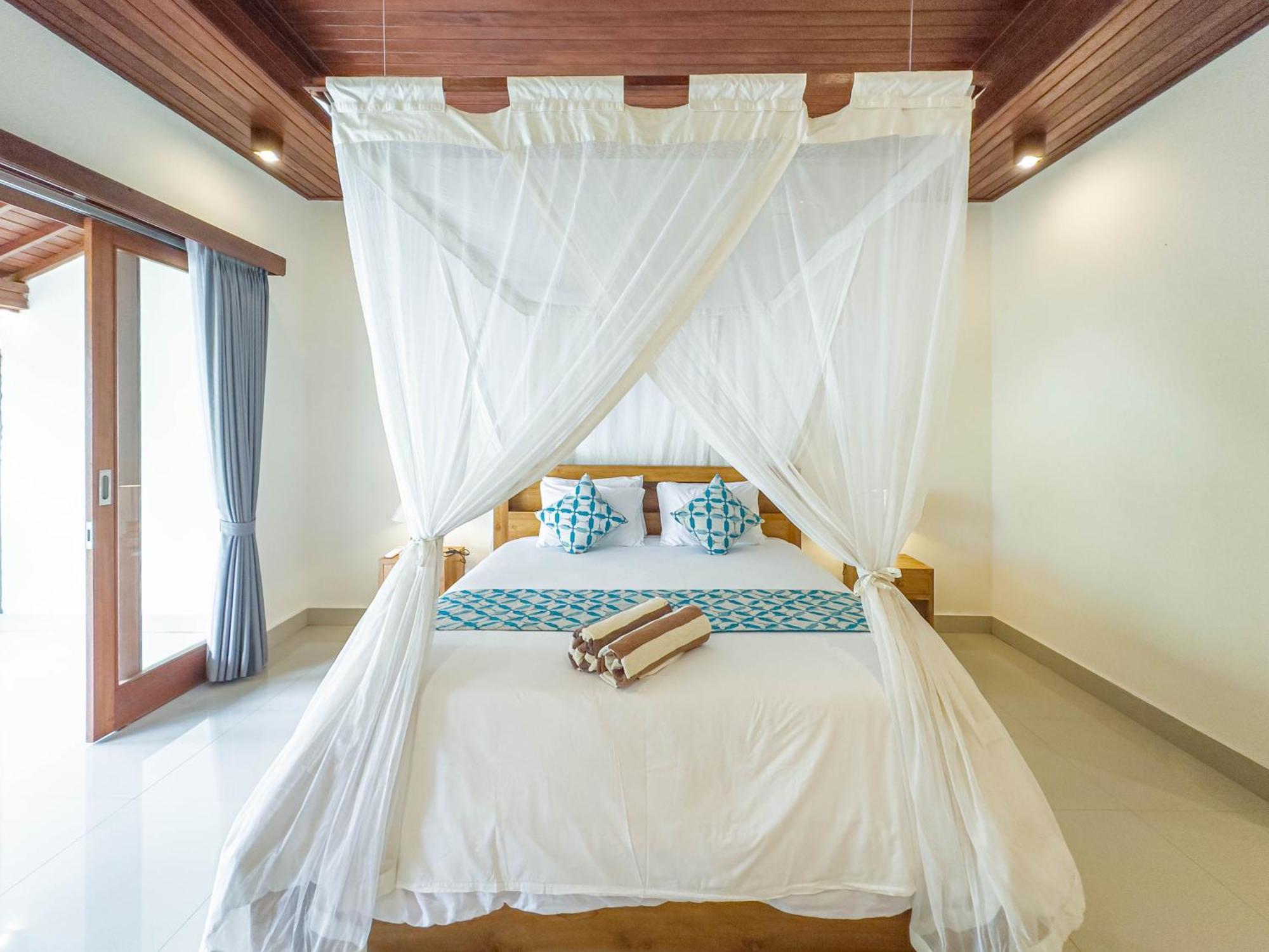 Villa Tutik Private House By Supala *