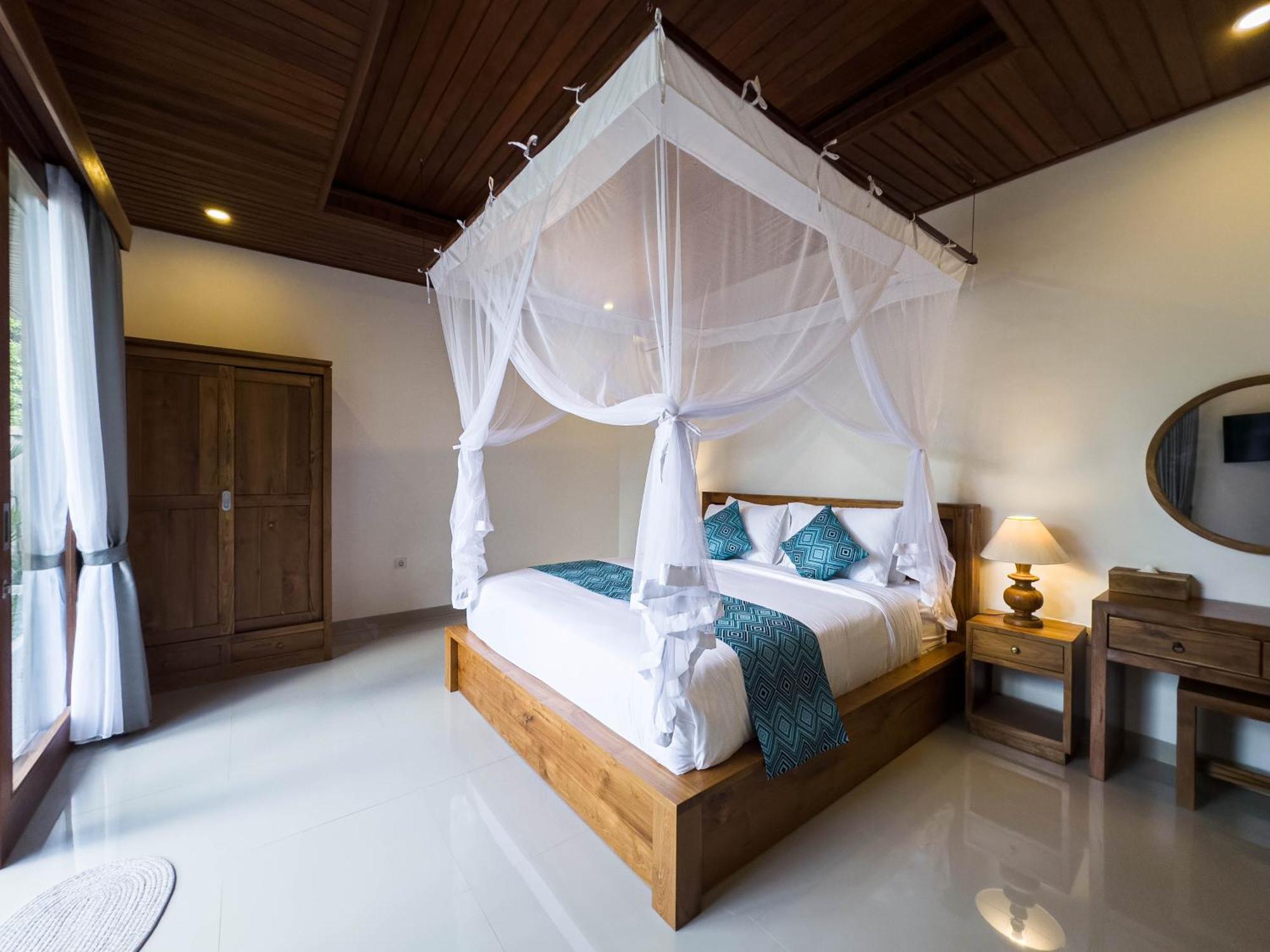 Villa Tutik Private House By Supala *